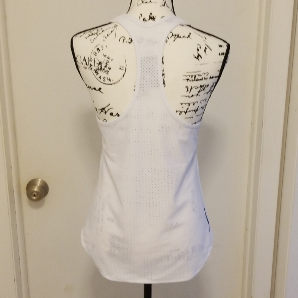 TONIC ACTIVE Women’s LASER PERFORATED RACERBACK TANK TOP white Size Small - Picture 3 of 5